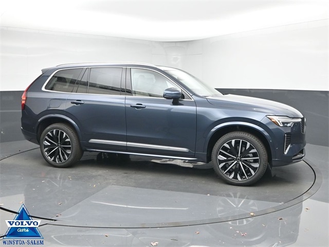 2026 Volvo XC90 Plus's photo