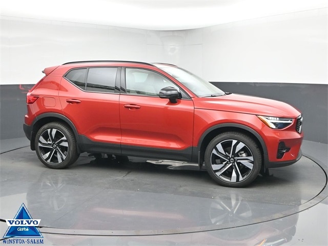 2023 Volvo XC40