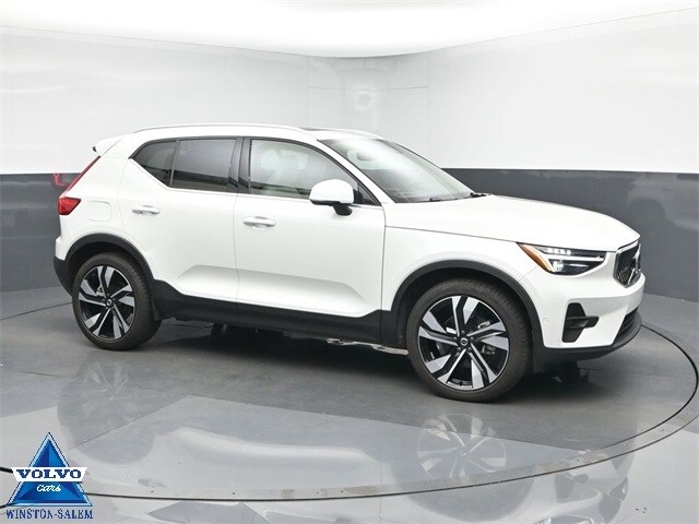 2024 Volvo XC40