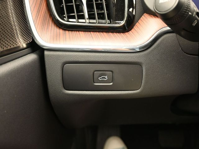 2023 Volvo XC60 Ultimate - Photo 28