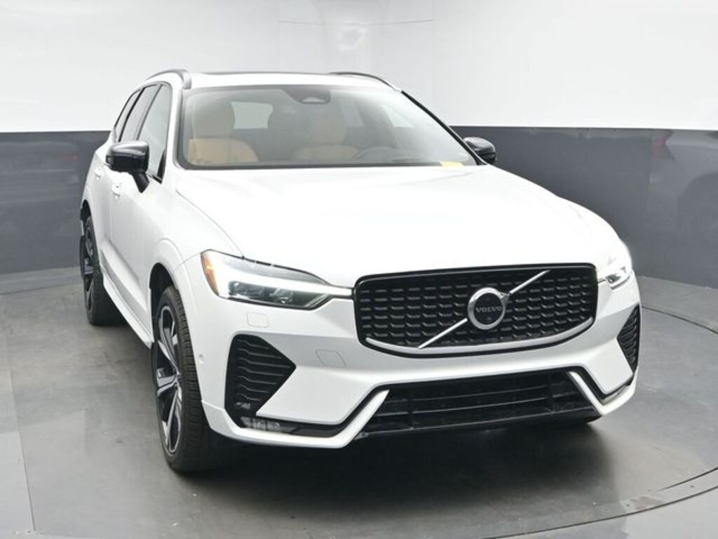 Used 2023 Volvo XC60 B5 Ultimate Dark Theme SUV