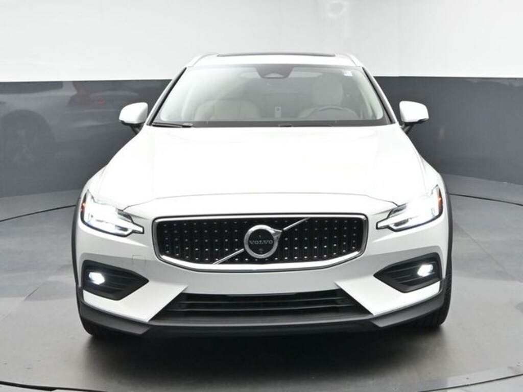Used 2025 Volvo V60 Cross Country B5 Plus Wagon