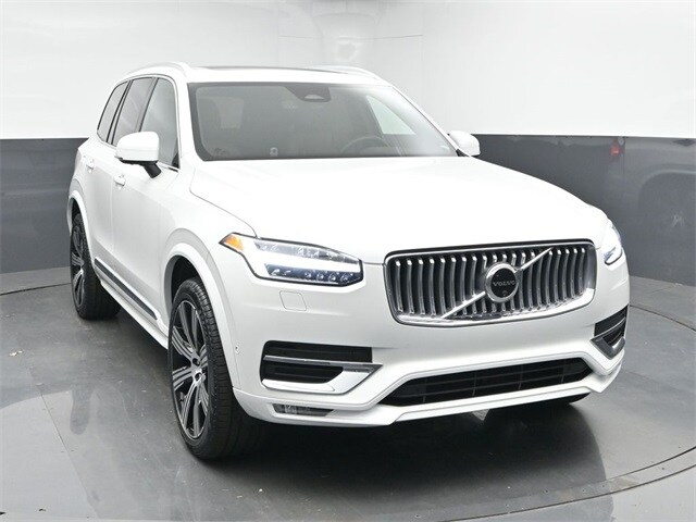 2024 Volvo XC90 Plus photo 2