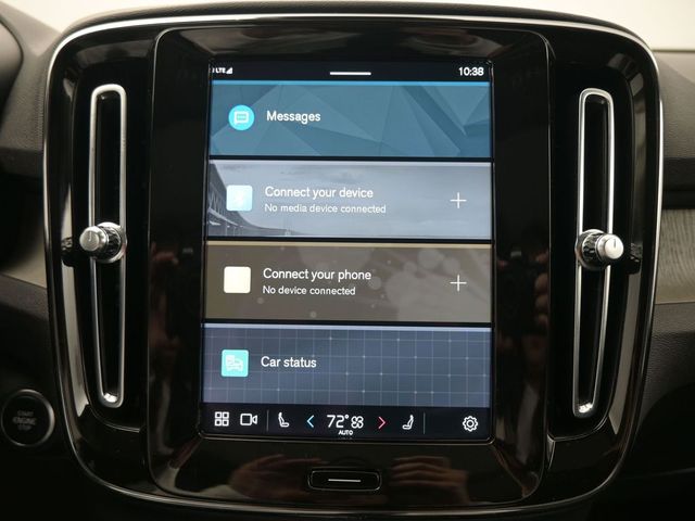 2024 Volvo XC40 Plus - Photo 12