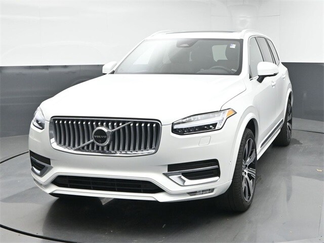 2024 Volvo XC90 Plus photo 3