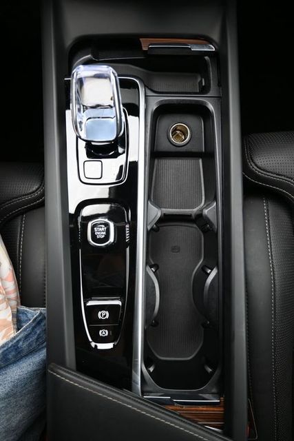 2023 Volvo XC60 Ultimate - Photo 11