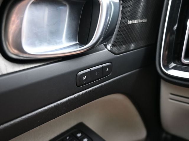 2024 Volvo XC40 Plus - Photo 29