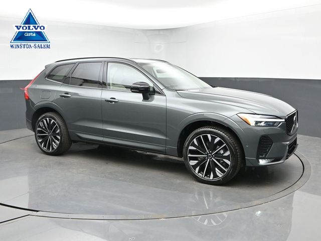 2026 Volvo XC60 B5 Ultra Dark AWD's photo