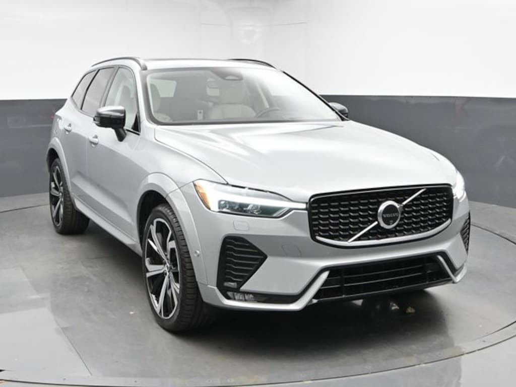 Used 2024 Volvo XC60 B5 Ultimate Dark Theme SUV