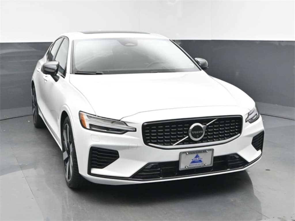 Used 2024 Volvo S60 Recharge Plug-In Hybrid Ultimate Sedan