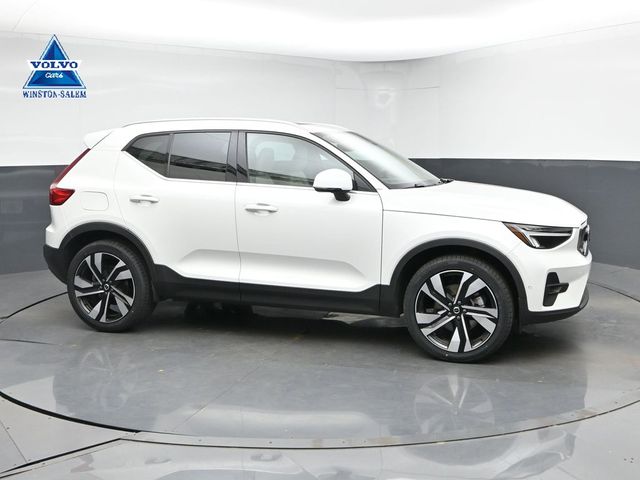 2023 Volvo XC40 B5 Ultimate Bright AWD's photo