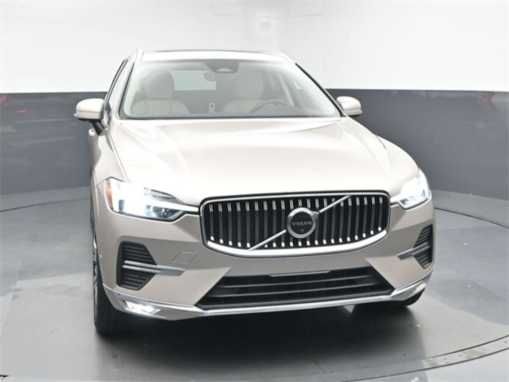 Used 2023 Volvo XC60 B5 Plus Bright Theme SUV