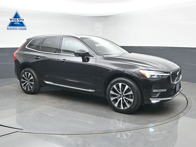 2023 Volvo XC60 B5 Plus Bright Theme AWD's photo