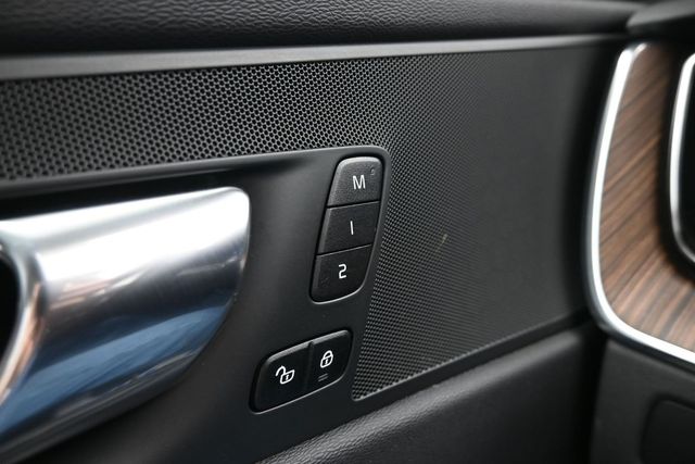 2023 Volvo XC60 Plus - Photo 29