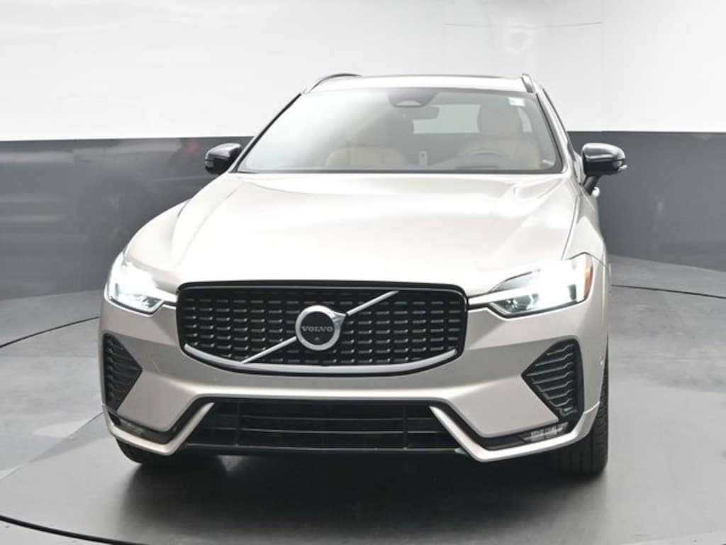 Used 2023 Volvo XC60 B5 Ultimate Dark Theme SUV