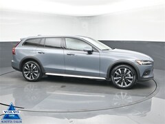 2024 Volvo V60 Cross Country Ultimate Wagon