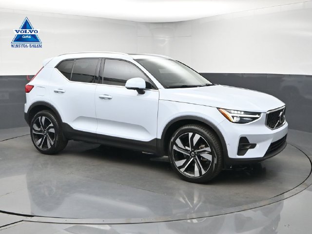 2024 Volvo XC40