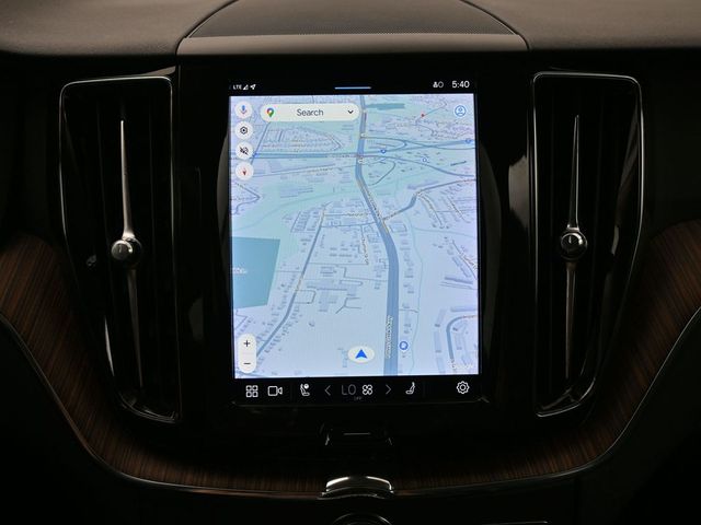 2023 Volvo XC60 Plus - Photo 14