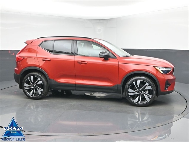 2023 Volvo XC40 Plus