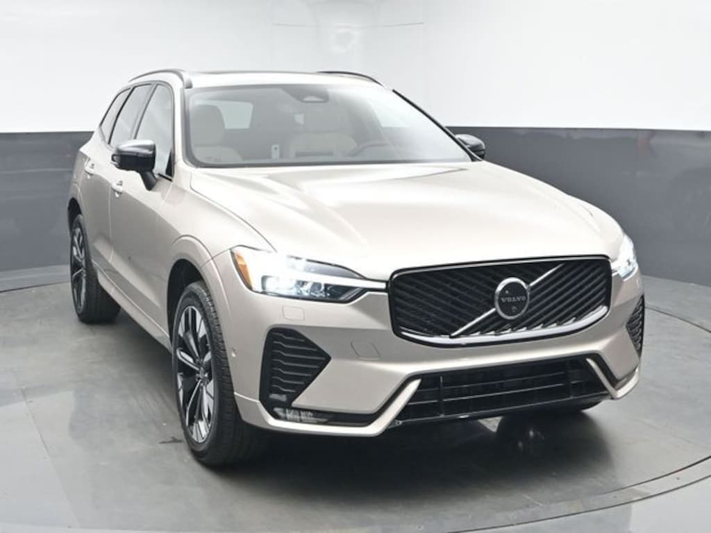 New 2026 Volvo XC60 B5 Plus SUV