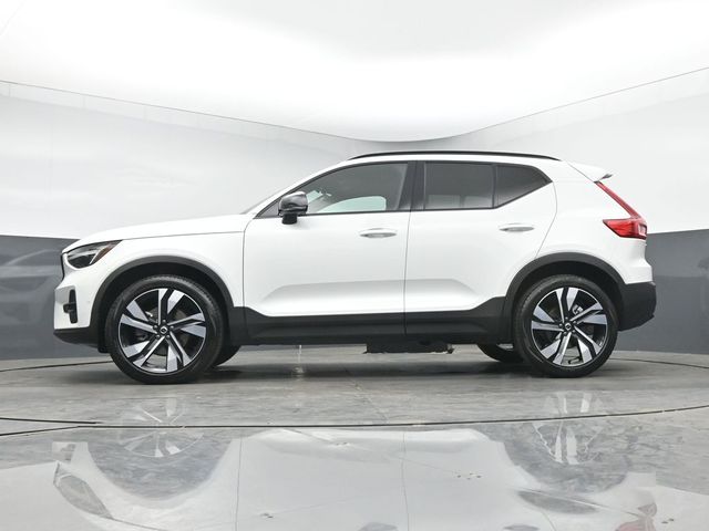 2024 Volvo XC40 Plus - Photo 40