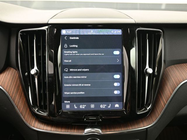 2023 Volvo XC60 Plus - Photo 17