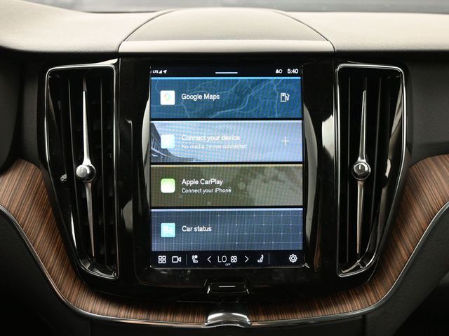 2023 Volvo XC60 Plus - Photo 13