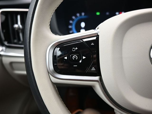 2024 Volvo V60 Cross Country Plus - Photo 25