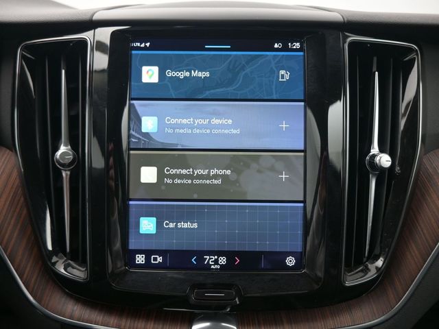 2023 Volvo XC60 Plus - Photo 11