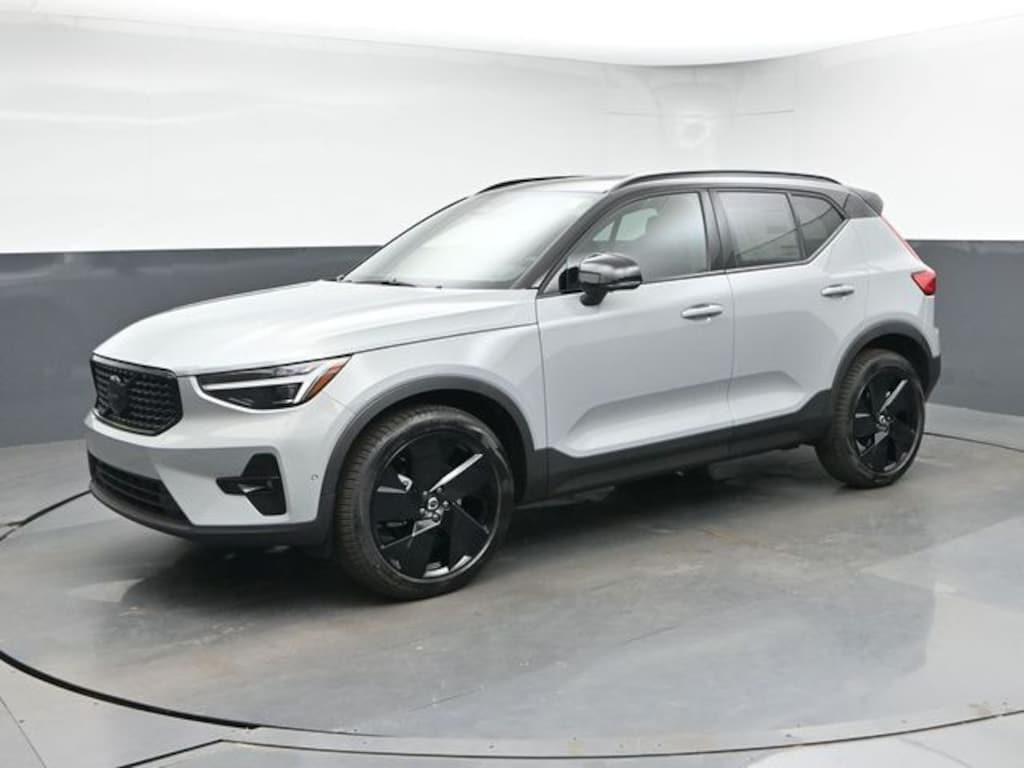 New 2026 Volvo XC40 B5 Ultra Black Edition SUV