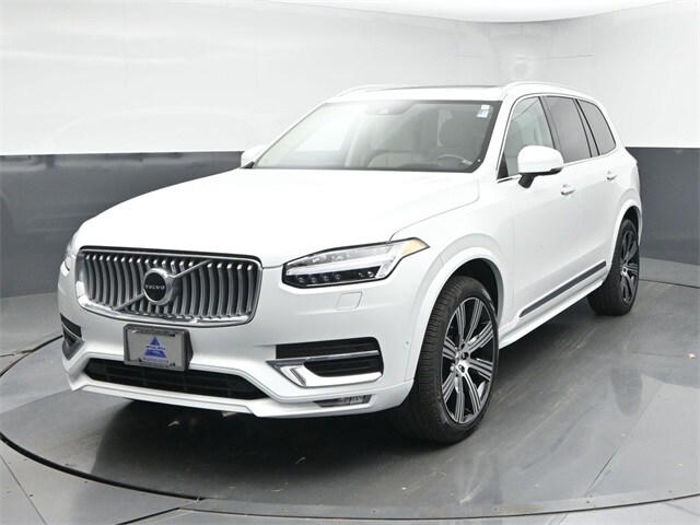2022 Volvo XC90 T6 Inscription photo 3