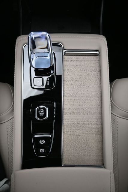2026 Volvo XC90 Core - Photo 10