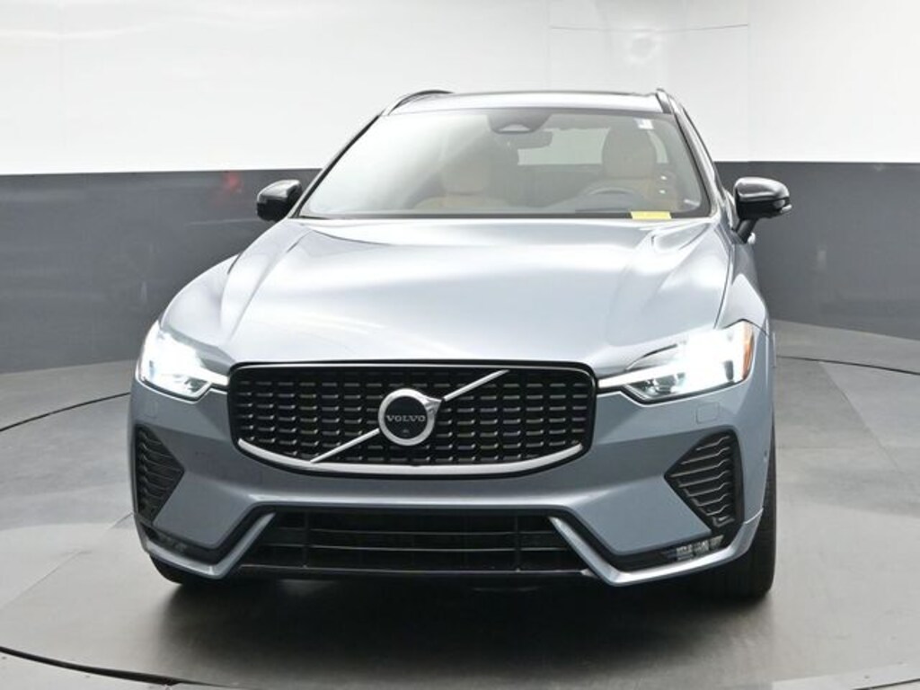Used 2023 Volvo XC60 B5 Ultimate Dark Theme SUV