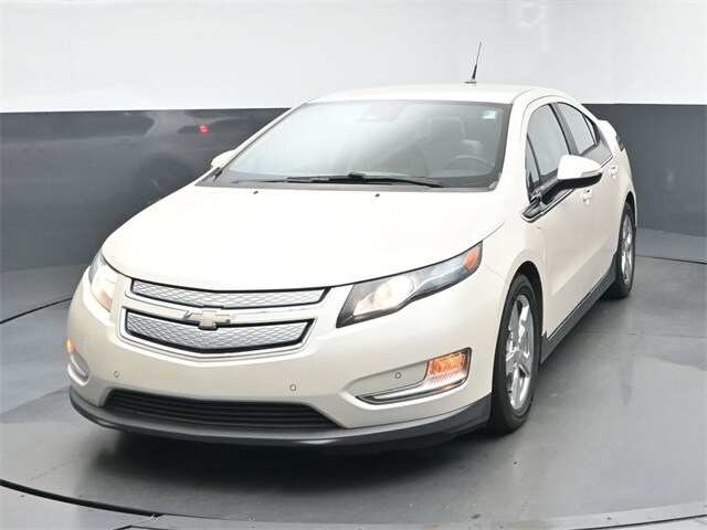 2014 Chevrolet Volt Base photo 3