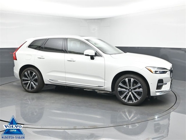 2023 Volvo XC60 Ultimate's photo