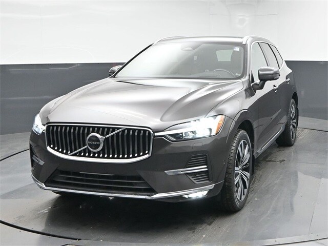 2022 Volvo XC60 B5 Inscription photo 3