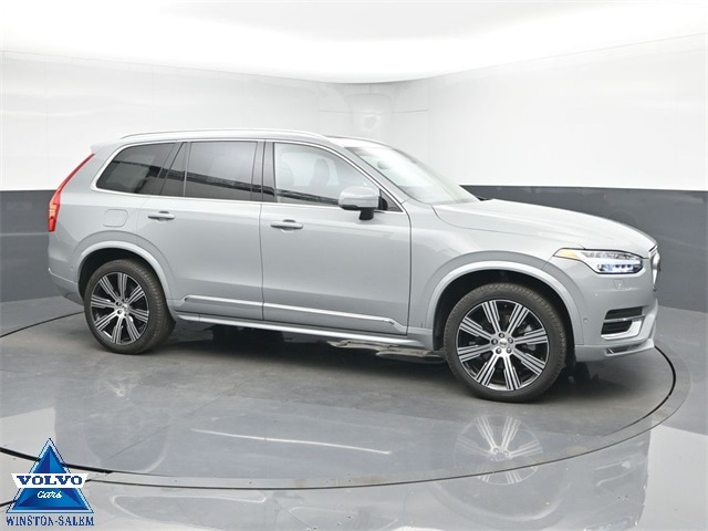 2024 Volvo XC90 Plus's photo