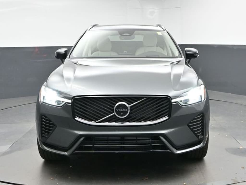 New 2026 Volvo XC60 plug-in hybrid T8 Ultra SUV