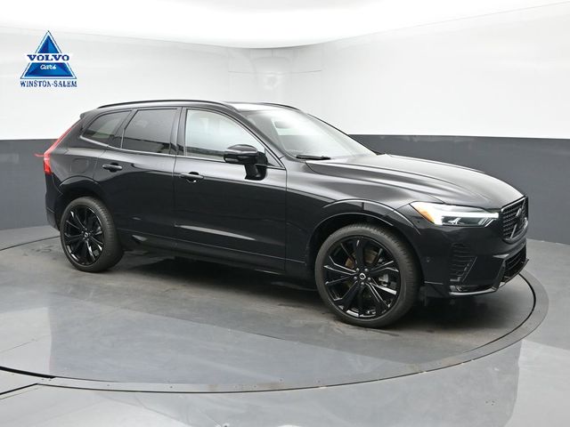 2024 Volvo XC60 B5 Ultimate Black Edition Theme AWD's photo