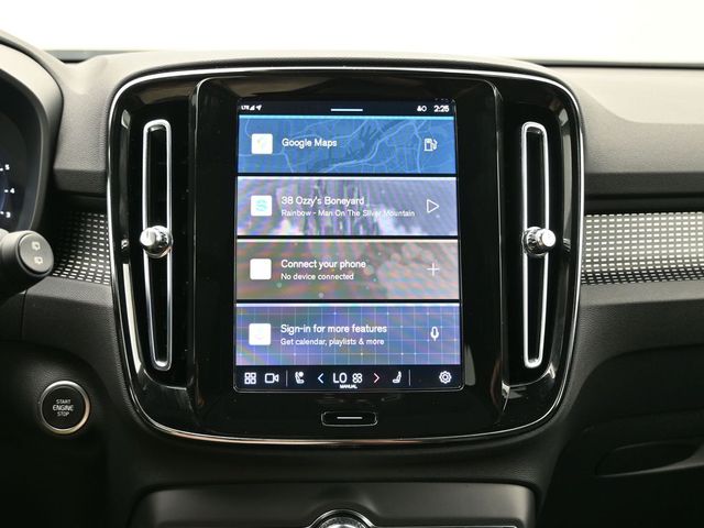 2024 Volvo XC40 Plus - Photo 12