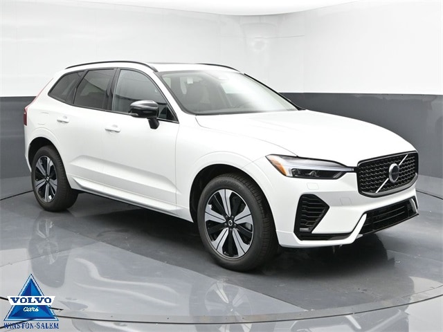 2025 Volvo XC60 plug-in hybrid T8 Core V25057
