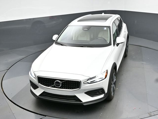 2024 Volvo V60 Cross Country Plus - Photo 46