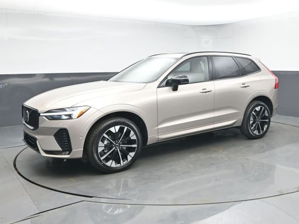 New 2026 Volvo XC60 B5 Plus SUV