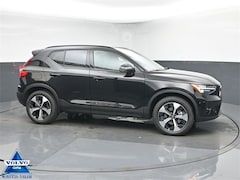 2026 Volvo XC40 B4 Plus FWD V26102 SUV