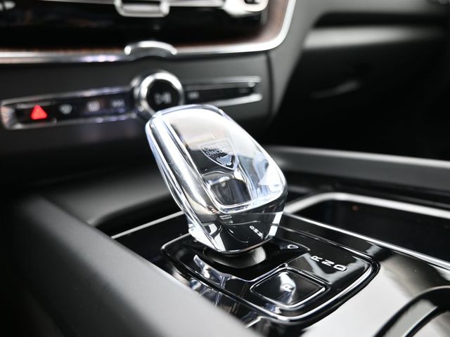 2023 Volvo XC60 Ultimate - Photo 12