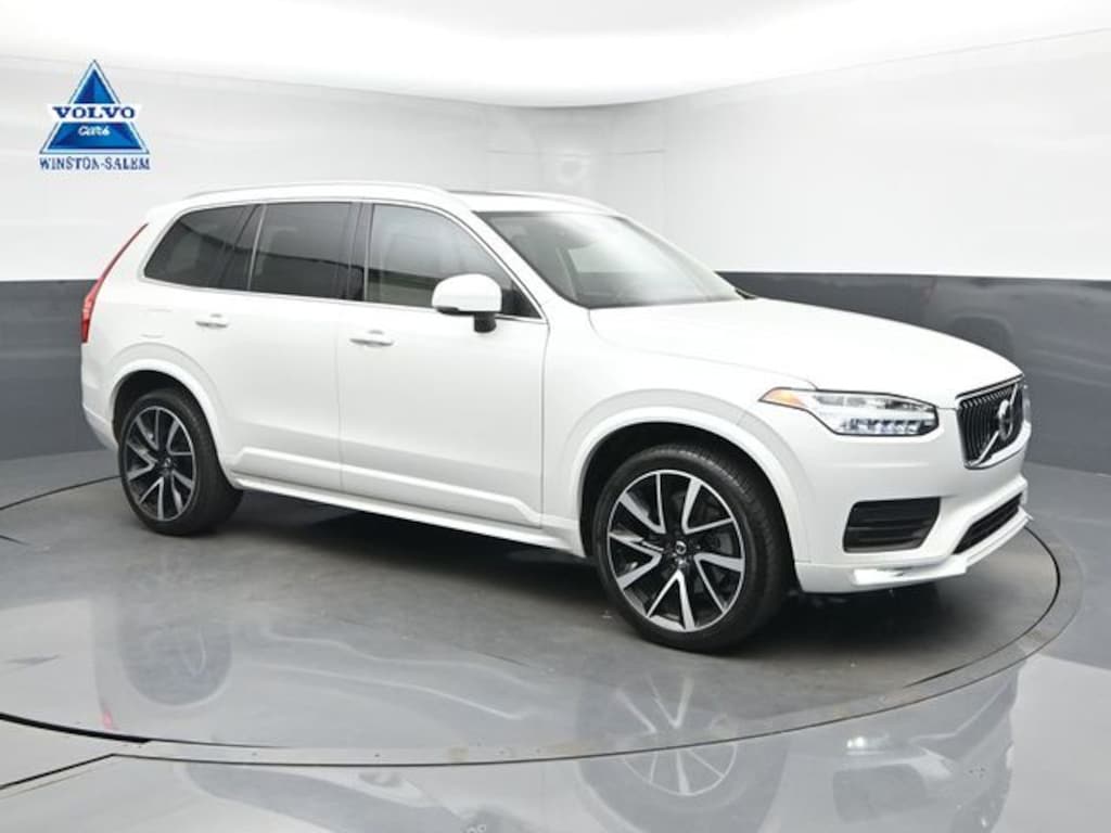 Used 2020 Volvo XC90 T6 Momentum SUV