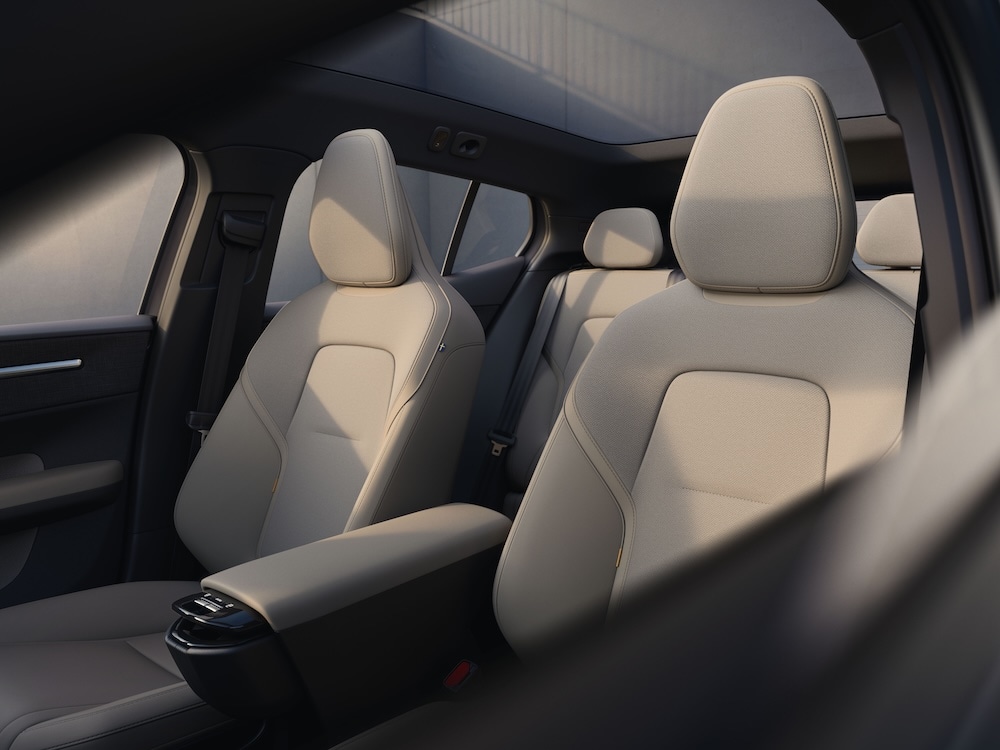 volvo%20interior.jpg