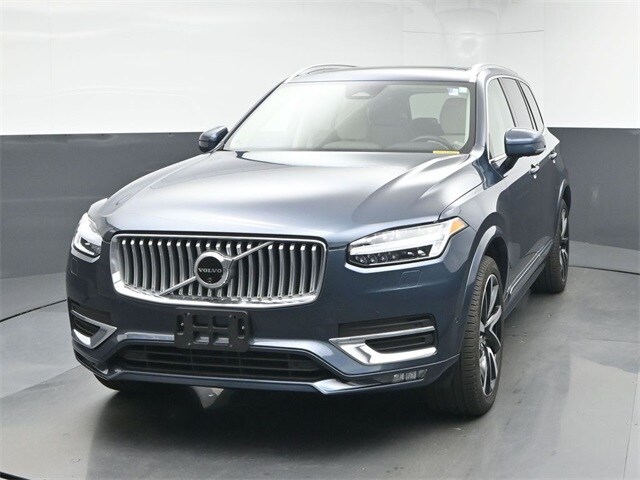 2024 Volvo XC90 Plus photo 3