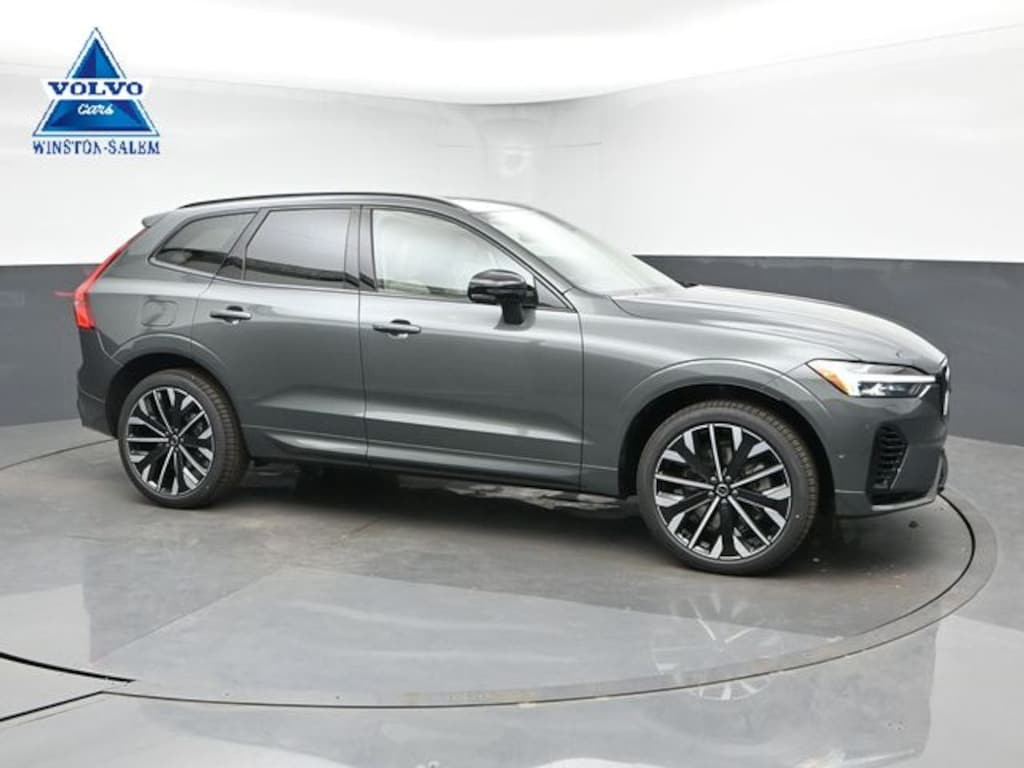 New 2026 Volvo XC60 plug-in hybrid T8 Ultra SUV