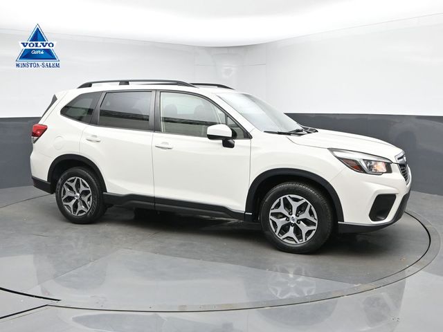 2020 Subaru Forester Premium's photo